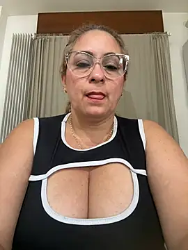 x elena x online show from March 11, 2025, 12:39 pm