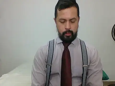 TRIISTAN KING10 online show from January 16, 2025, 2:08 pm