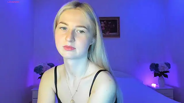 AnnaCarrera online show from March 17, 2025, 8:19 pm