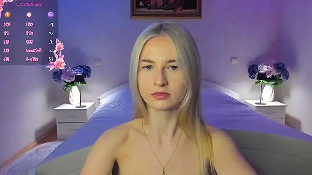 AnnaCarrera online show from April 21, 2026, 8:34 pm