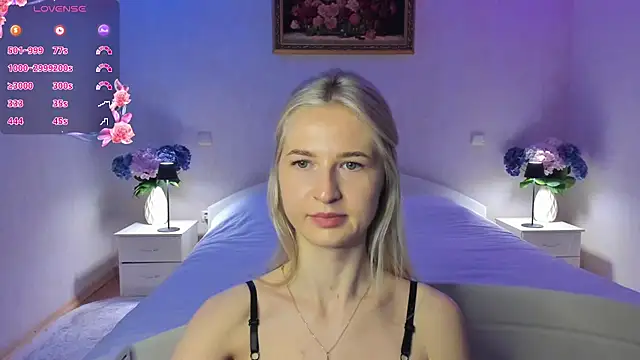 Snapshot of AnnaCarrera chatting on April 29, 2026, 8:26 pm AnnaCarrera online show from April 29, 2026, 8:26 pm