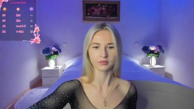 Snapshot of AnnaCarrera chatting on May 4, 2026, 7:54 pm AnnaCarrera online show from May 4, 2026, 7:54 pm