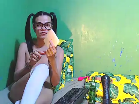 Snapshot of Paula_Jordan chatting on October 5, 2025, 3:21 pm Paula Jordan online show from October 5, 2025, 3:21 pm