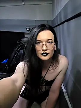 HotysimeHot1 online show from April 7, 2026, 8:20 pm