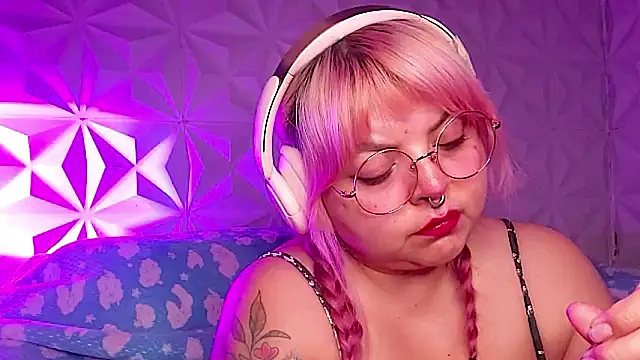 Satyn doll online show from March 5, 2026, 12:28 am