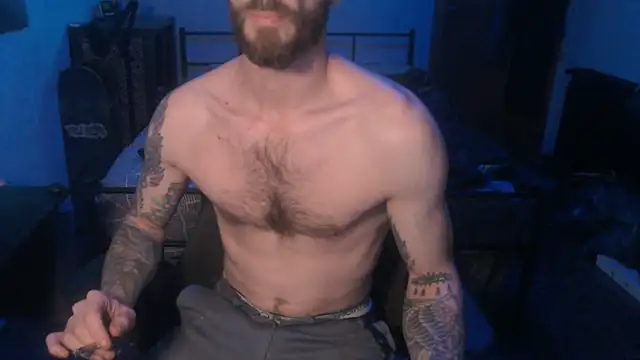 Snapshot of SexxxyLouis chatting on January 24, 2025, 8:34 am SexxxyLouis online show from January 24, 2025, 8:34 am