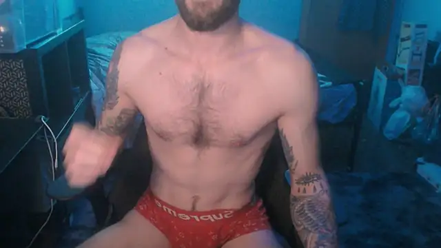 Snapshot of SexxxyLouis chatting on February 9, 2025, 9:28 pm SexxxyLouis online show from February 9, 2025, 9:28 pm