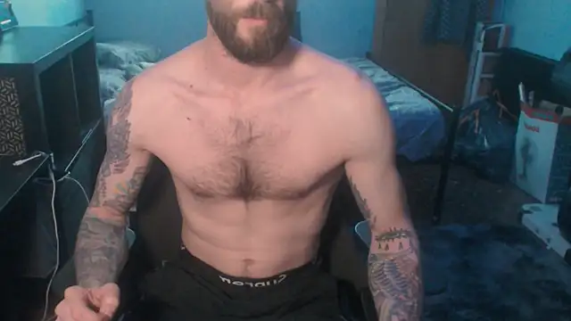 Snapshot of SexxxyLouis chatting on February 10, 2025, 8:42 pm SexxxyLouis online show from February 10, 2025, 8:42 pm