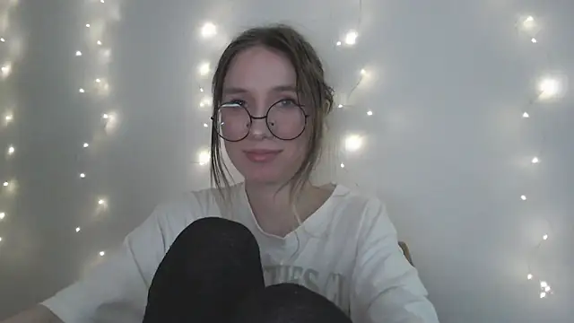  Hanna Moon  online show from November 30, 2025, 11:14 am