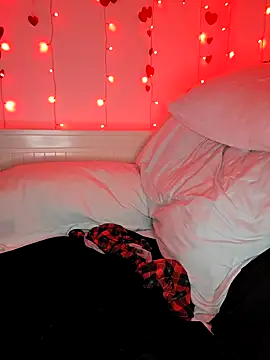 LilyOrion online show from February 21, 2025, 7:12 am