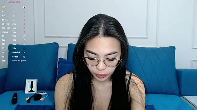 Snapshot of kwana_colada chatting on December 21, 2025, 9:27 am kwana colada online show from December 21, 2025, 9:27 am