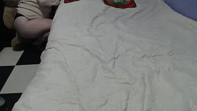 ANGELIQUE KLANE online show from December 15, 2024, 8:04 pm