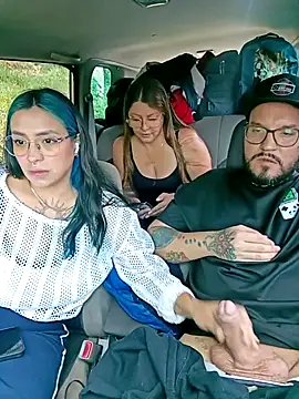 Snapshot of sgmr chatting on November 8, 2025, 2:28 pm sgmr online show from November 8, 2025, 2:28 pm