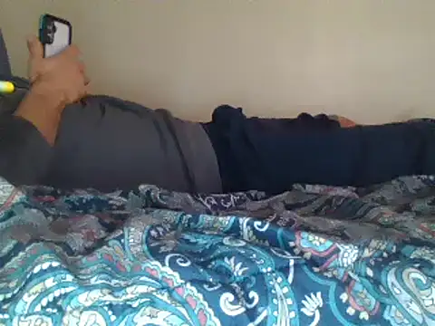 Snapshot of Bwc4u2Ride chatting on December 10, 2024, 5:44 pm Bwc4u2Ride online show from December 10, 2024, 5:44 pm