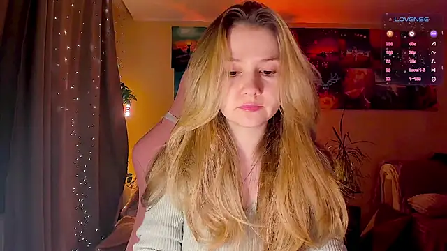 GoodWitch  online show from September 18, 2025, 6:26 am