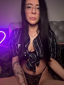 Snapshot of Carmen_Monroe chatting on June 13, 2026, 10:18 pm Carmen Monroe online show from June 13, 2026, 10:18 pm