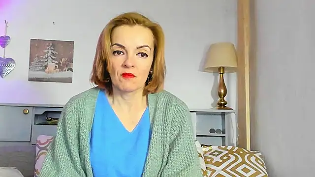 KateConner online show from February 11, 2025, 11:44 pm