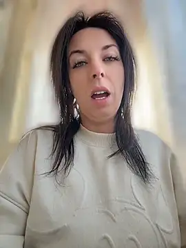 Almmaxxxx online show from April 13, 2026, 5:24 am