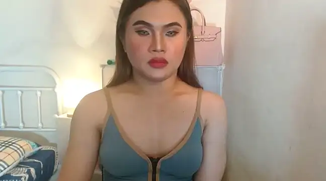 Snapshot of JustineBIGCUM chatting on February 17, 2025, 10:40 am JustineBIGCUM online show from February 17, 2025, 10:40 am