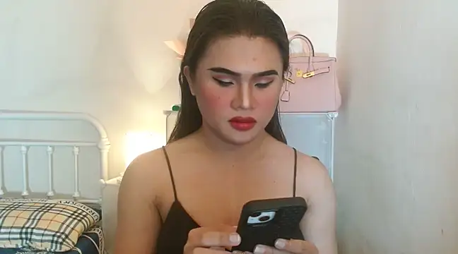 Snapshot of JustineBIGCUM chatting on March 6, 2025, 11:03 am JustineBIGCUM online show from March 6, 2025, 11:03 am