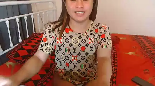 Snapshot of JustineBIGCUM chatting on March 22, 2025, 3:20 am JustineBIGCUM online show from March 22, 2025, 3:20 am