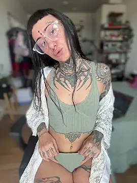 samisamsx online show from October 23, 2025, 4:17 pm