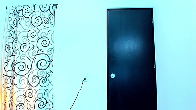 teresasroom  online show from February 1, 2025, 12:16 pm