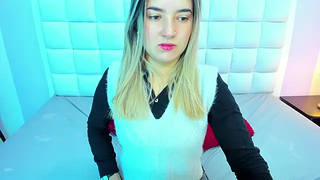 teresasroom  online show from February 18, 2025, 1:00 pm