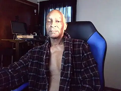 longdick4you8686 online show from March 24, 2026, 12:10 pm