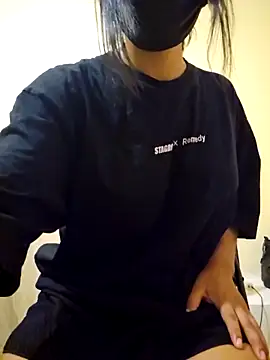 Snapshot of Latin_summer chatting on March 4, 2026, 1:44 am Latin summer online show from March 4, 2026, 1:44 am