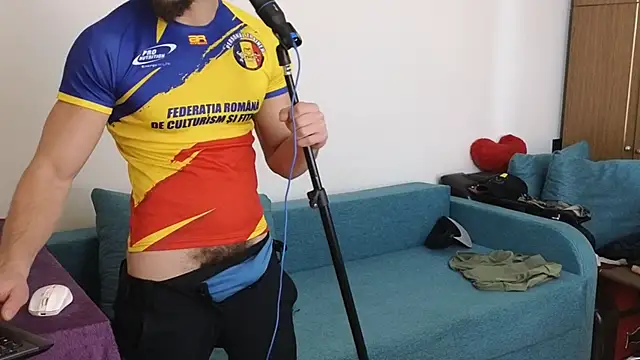 Snapshot of MauroTwin chatting on January 22, 2025, 9:10 pm MauroTwin online show from January 22, 2025, 9:10 pm