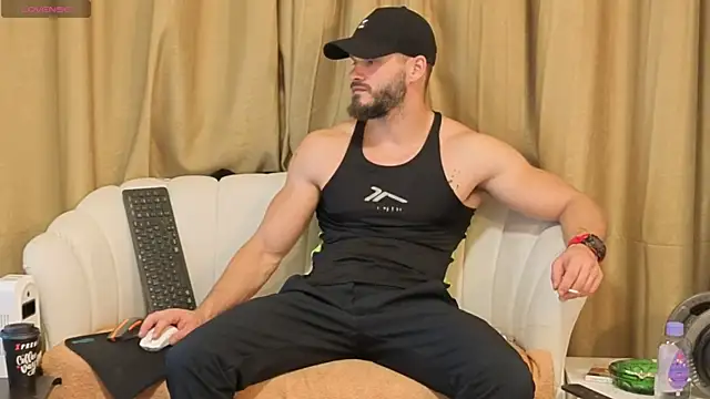 Snapshot of MauroTwin chatting on October 27, 2025, 6:45 pm MauroTwin online show from October 27, 2025, 6:45 pm