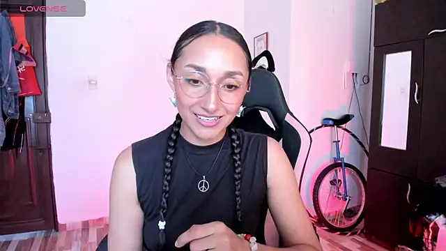 adrena 10 online show from March 29, 2026, 8:31 pm