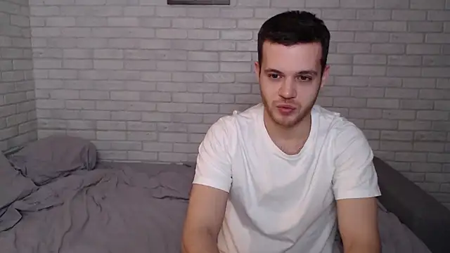 Alexxx horny online show from February 24, 2025, 3:31 pm