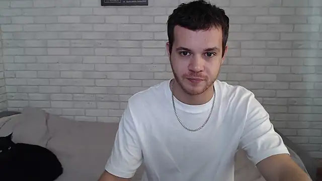 Alexxx horny online show from October 9, 2025, 6:33 am