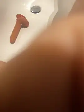 Snapshot of tunneltom chatting on February 12, 2026, 9:10 pm tunneltom online show from February 12, 2026, 9:10 pm