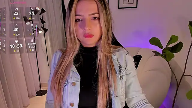 AmyWood online show from February 8, 2026, 10:02 pm