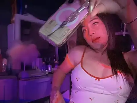 Snapshot of kristinestar chatting on February 11, 2026, 12:48 am kristinestar online show from February 11, 2026, 12:48 am