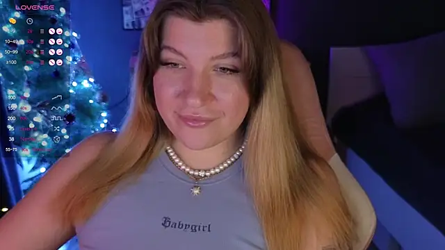 Snapshot of Fairy__Sofia chatting on December 23, 2024, 8:22 am Fairy Sofia online show from December 23, 2024, 8:22 am