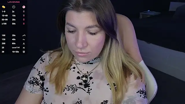 Snapshot of Fairy__Sofia chatting on February 21, 2025, 8:40 am Fairy Sofia online show from February 21, 2025, 8:40 am