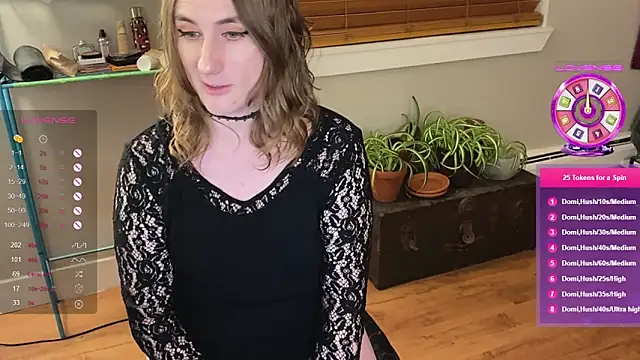 luluvaladon online show from December 8, 2024, 5:18 am