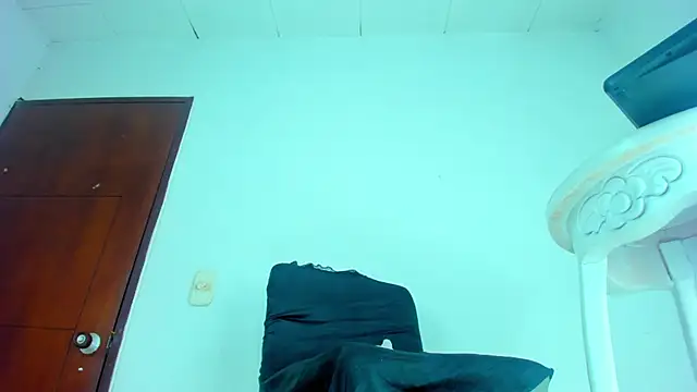 SEXYBABYGIRLTS online show from December 15, 2024, 8:04 pm