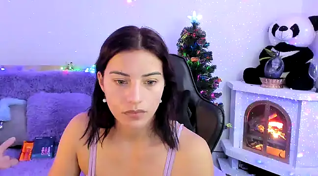 Snapshot of Arenne_rouse chatting on December 11, 2024, 4:09 pm Arenne rouse online show from December 11, 2024, 4:09 pm