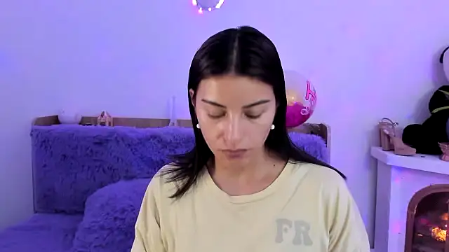 Snapshot of Arenne_rouse chatting on March 20, 2025, 9:46 pm Arenne rouse online show from March 20, 2025, 9:46 pm