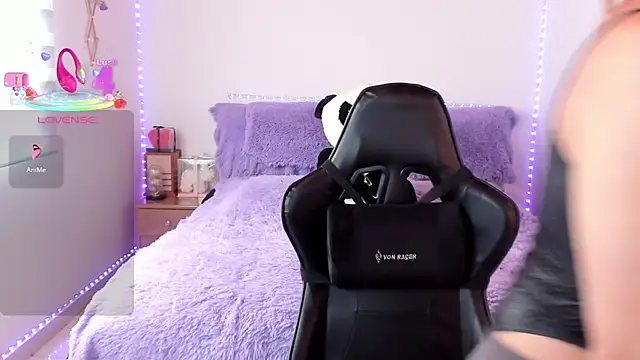 Snapshot of Arenne_rouse chatting on September 10, 2025, 4:18 pm Arenne rouse online show from September 10, 2025, 4:18 pm