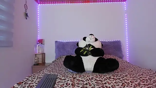 Arenne rouse online show from December 20, 2025, 10:39 pm