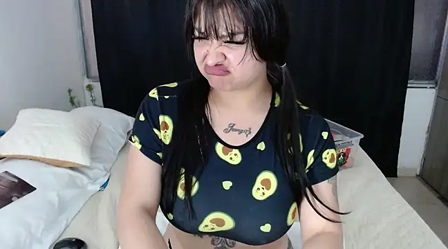 Snapshot of liseth_01hot chatting on February 16, 2025, 10:21 pm liseth 01hot online show from February 16, 2025, 10:21 pm