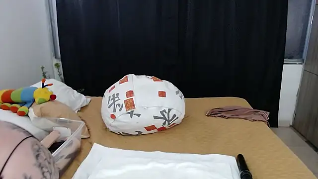 Snapshot of liseth_01hot chatting on February 17, 2025, 6:15 pm liseth 01hot online show from February 17, 2025, 6:15 pm