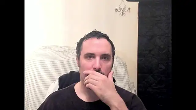 Metalstud online show from November 12, 2025, 4:13 am