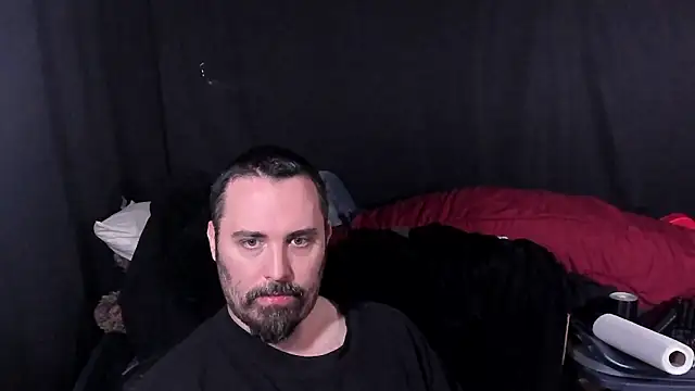 Snapshot of Metalstud chatting on February 1, 2026, 12:31 am Metalstud online show from February 1, 2026, 12:31 am